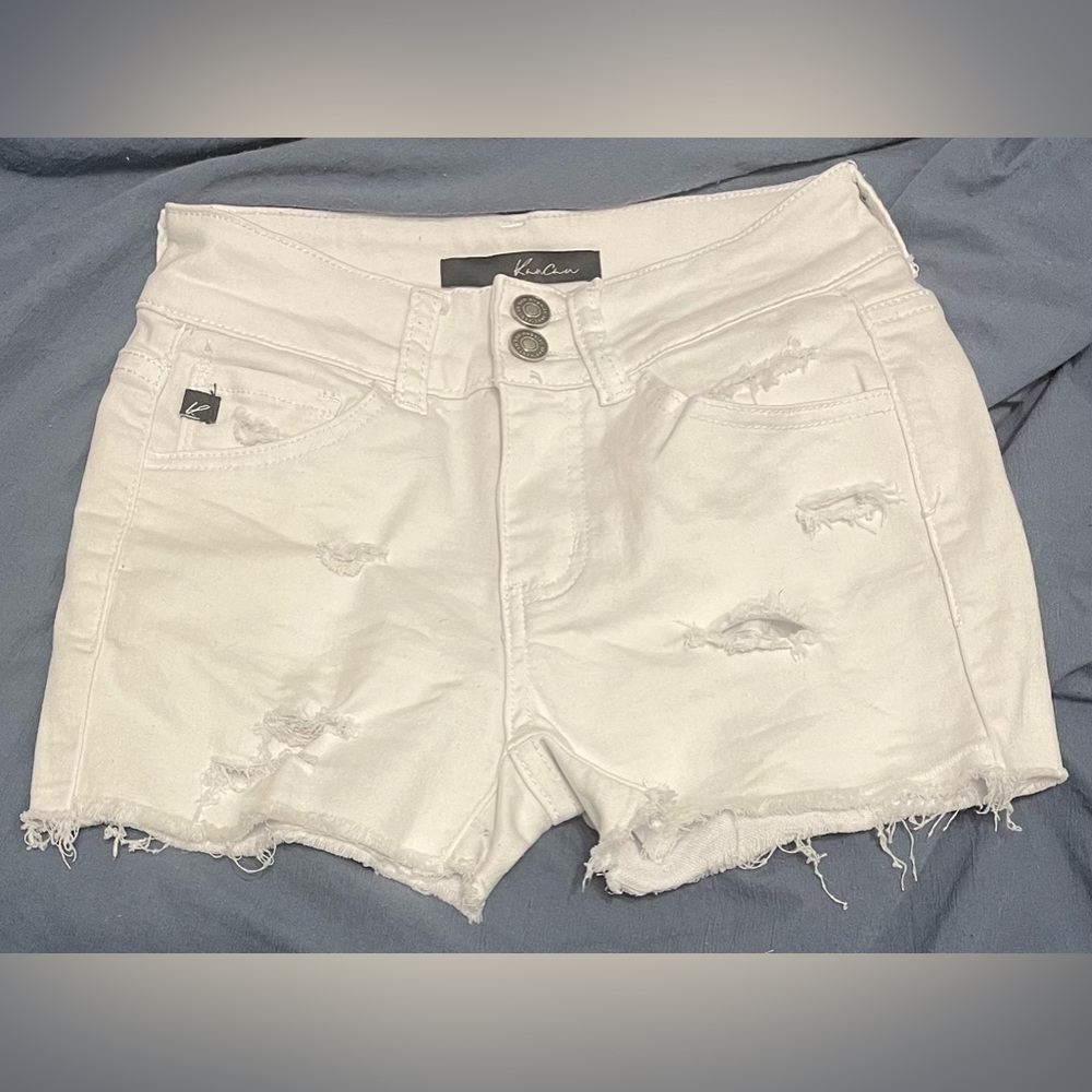 Juniors white KanCan shorts